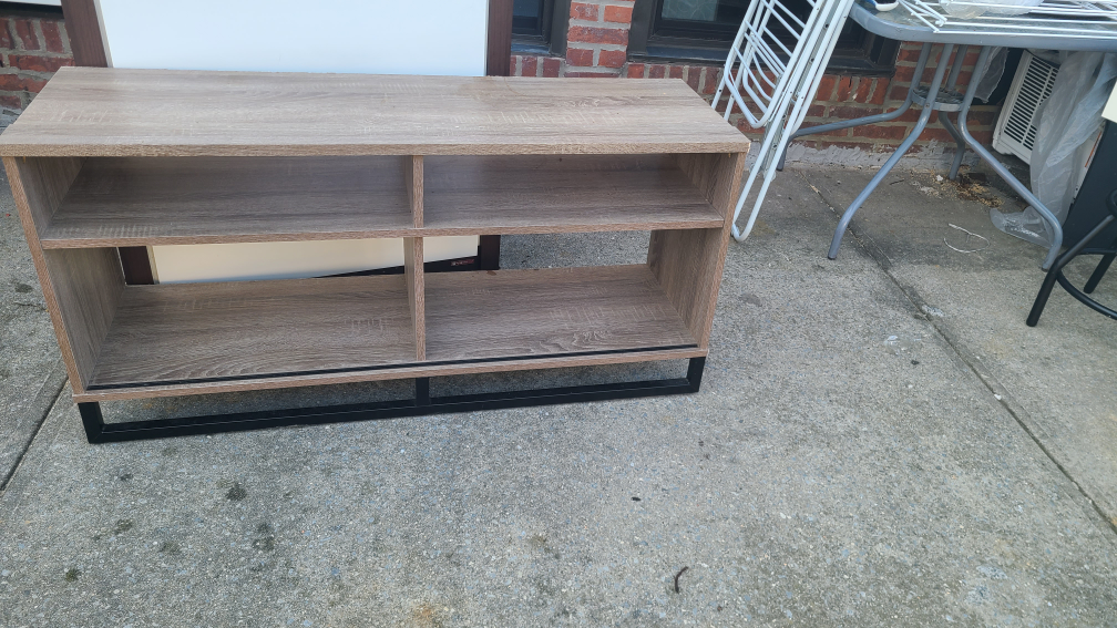 Tv stand