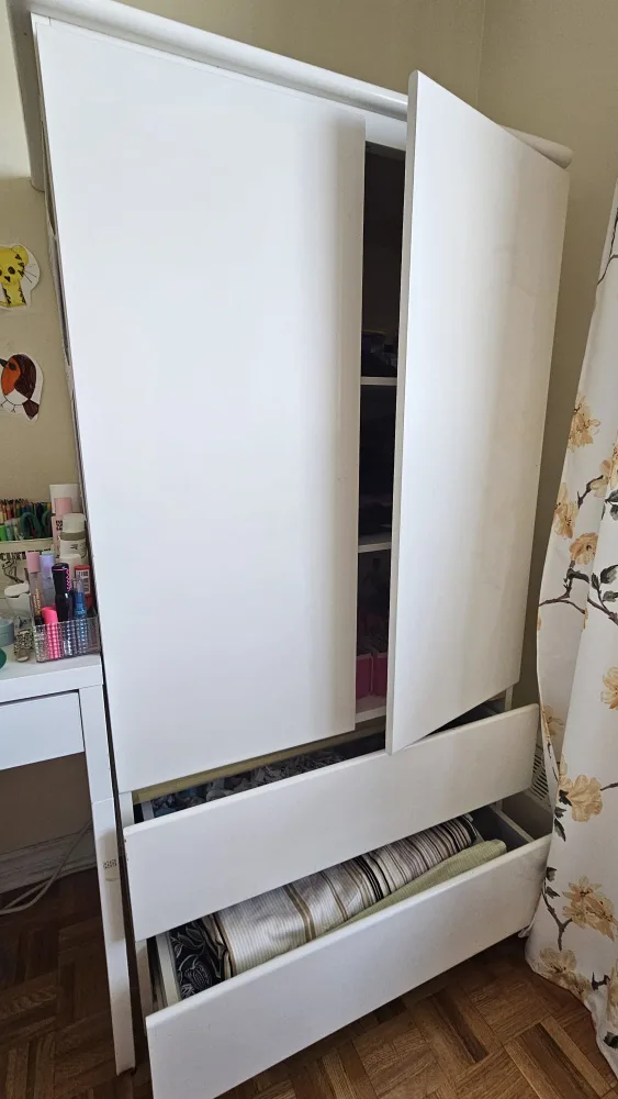 White 6-Drawer Dresser with Mirror and Dresser image indicator(9)