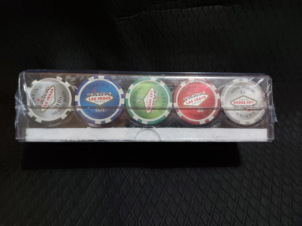 Casino Las Vegas Poker Chips Set thumbnail