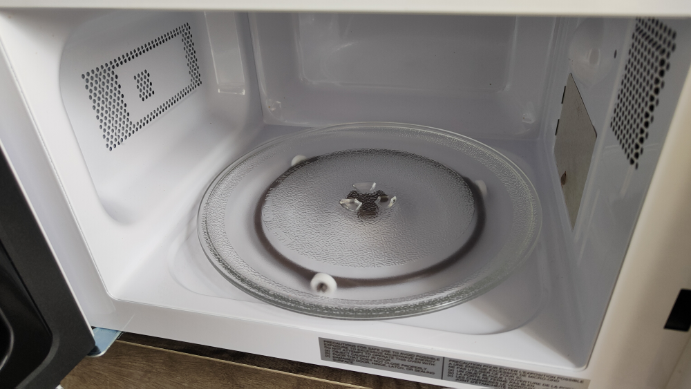 Hamilton Beach Microwave - White - photo 4