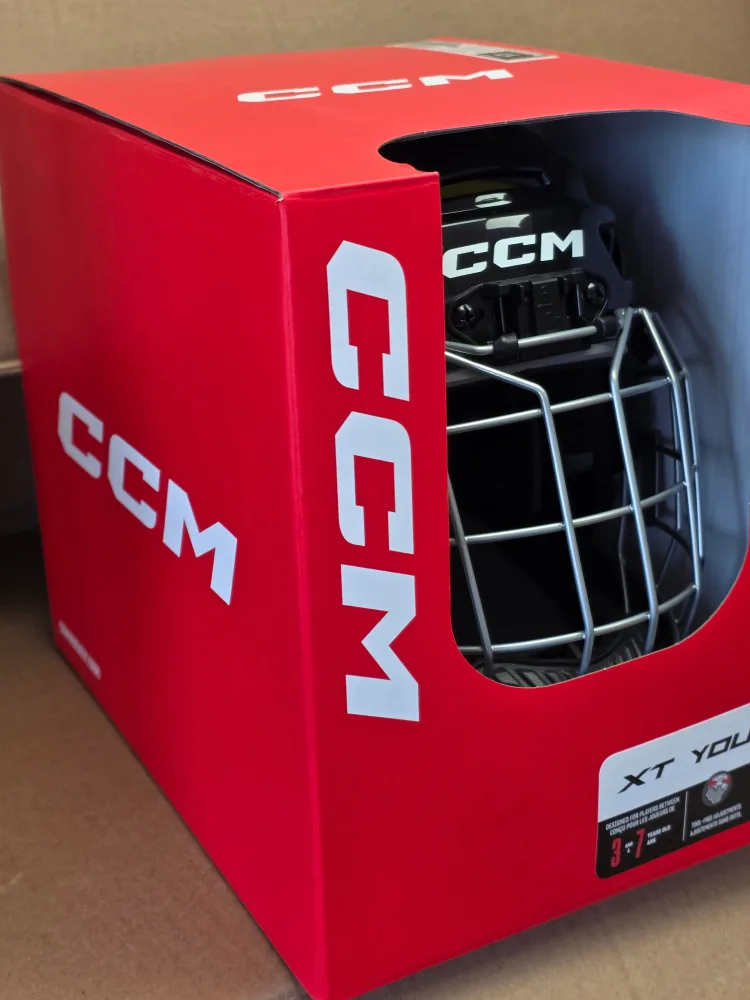 New CCM XT Youth Hockey Helmet (3-7 yrs) image indicator(2)