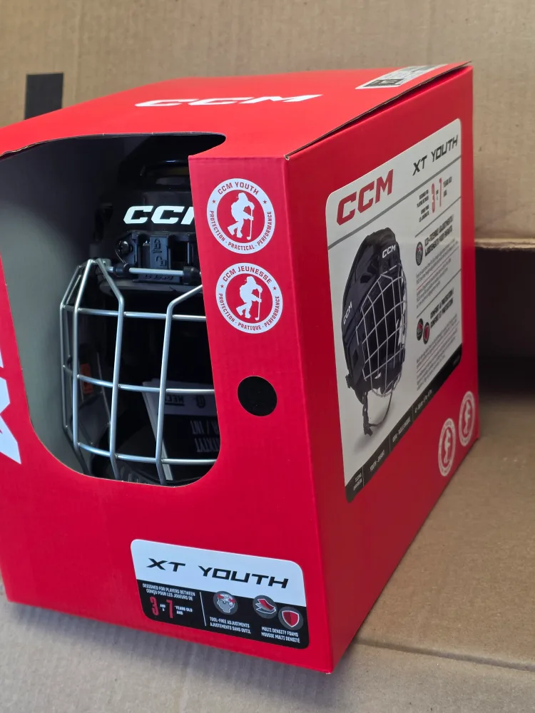 New CCM XT Youth Hockey Helmet (3-7 yrs) image indicator(3)
