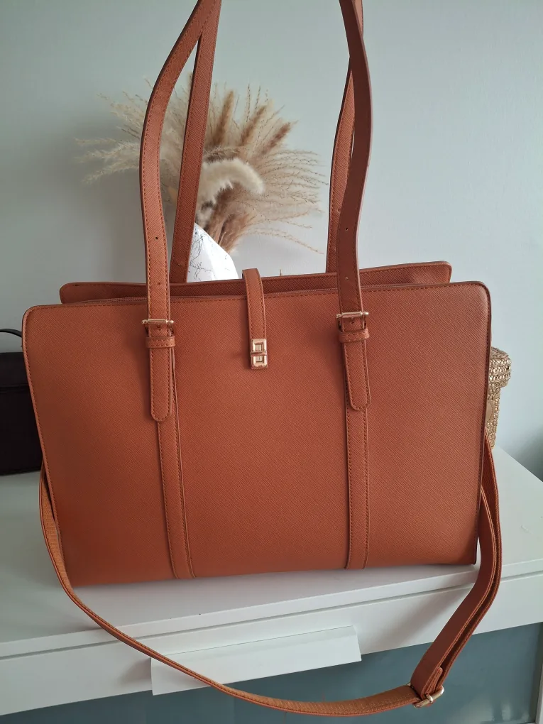 Tan Tote Bag with Shoulder Strap thumbnail