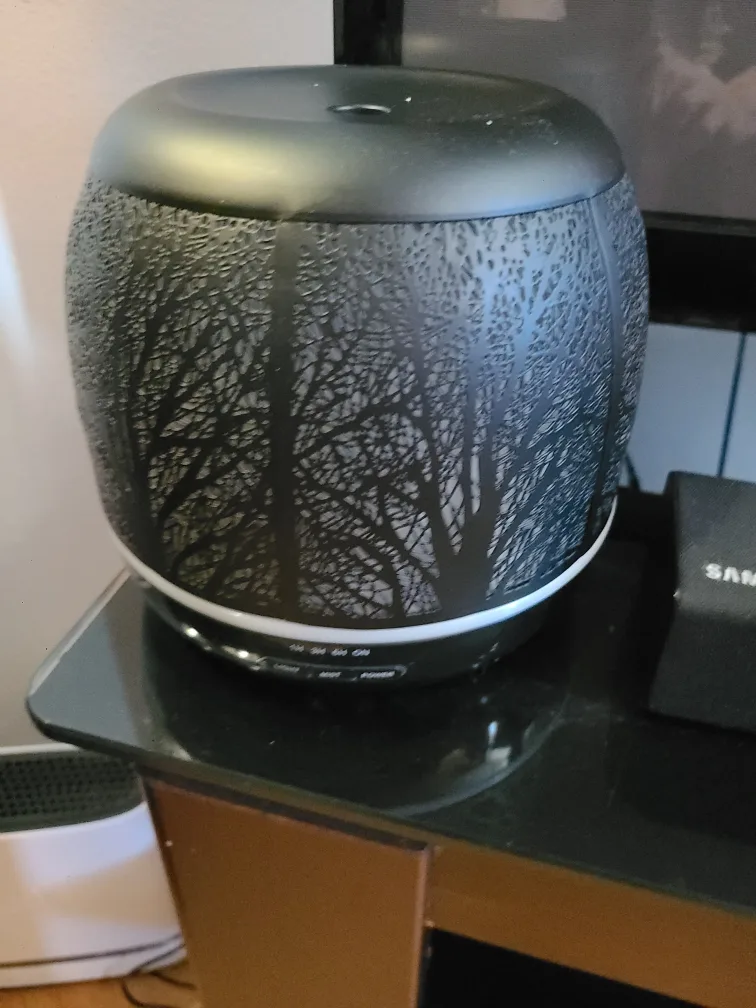 Aroma Diffuser with Colour Changing Lights thumbnail