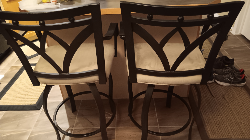 Set of 2 Swivel Counterheight Stools - photo 2