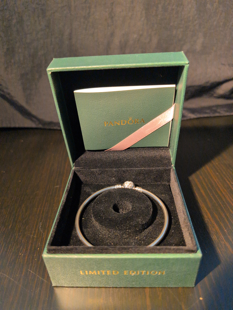 Pandora “You melt my heart” Silver Bangle *NEVER USED! - photo 4