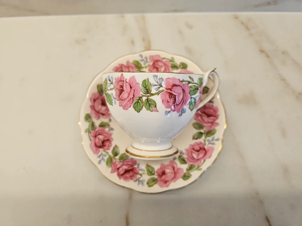 Queen Anne Lady Alexandra Rose Tea Cup thumbnail