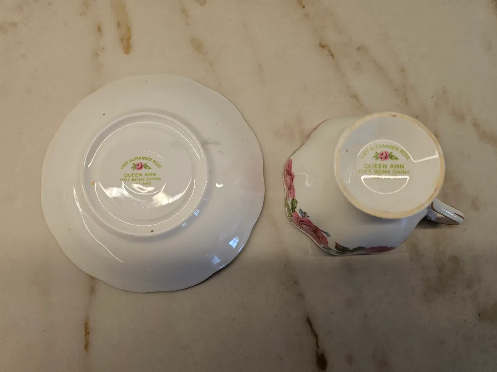 Queen Anne Lady Alexandra Rose Tea Cup image indicator(2)