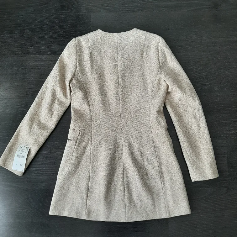 Zara Basic Collection Blazer - Size M image indicator(2)
