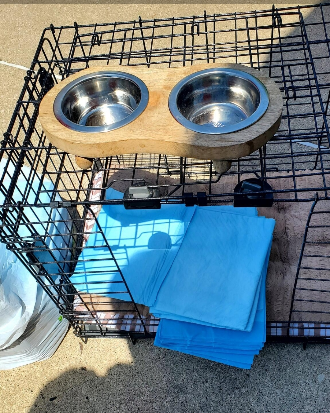 small Dog crate - photo 3
