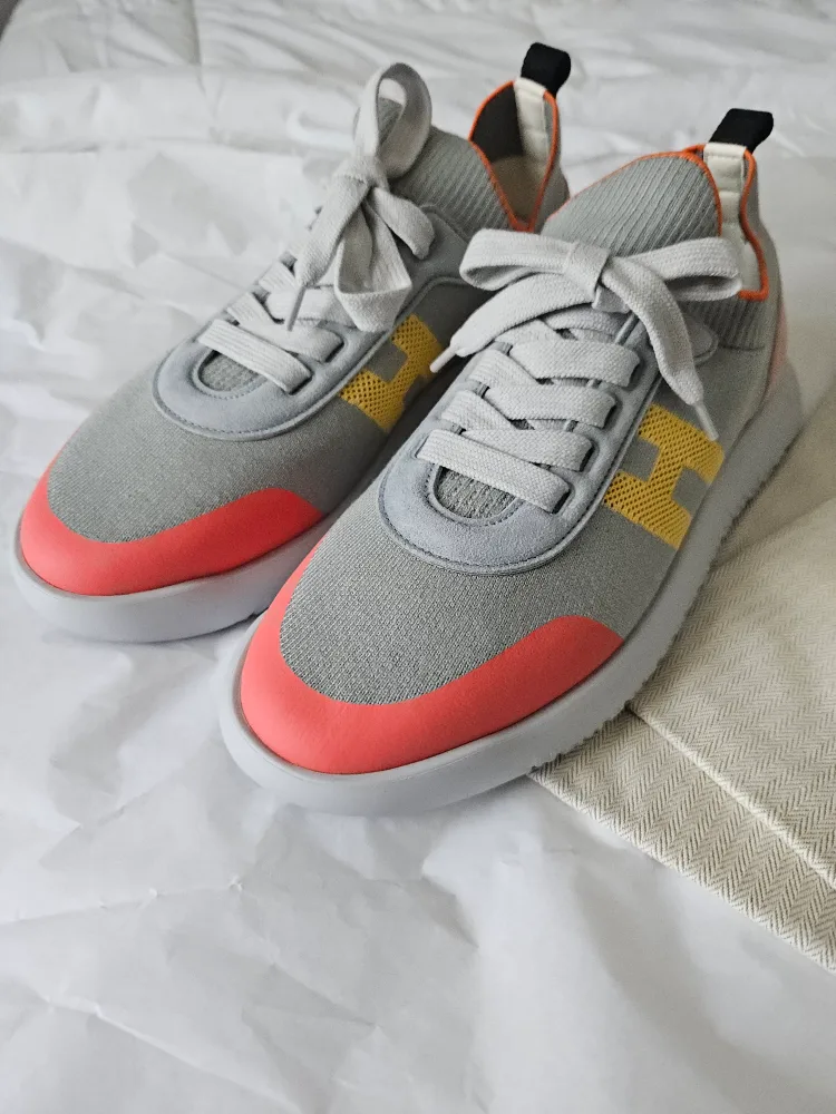 Hermès Sneakers Grey & Pink size 39 image indicator(2)