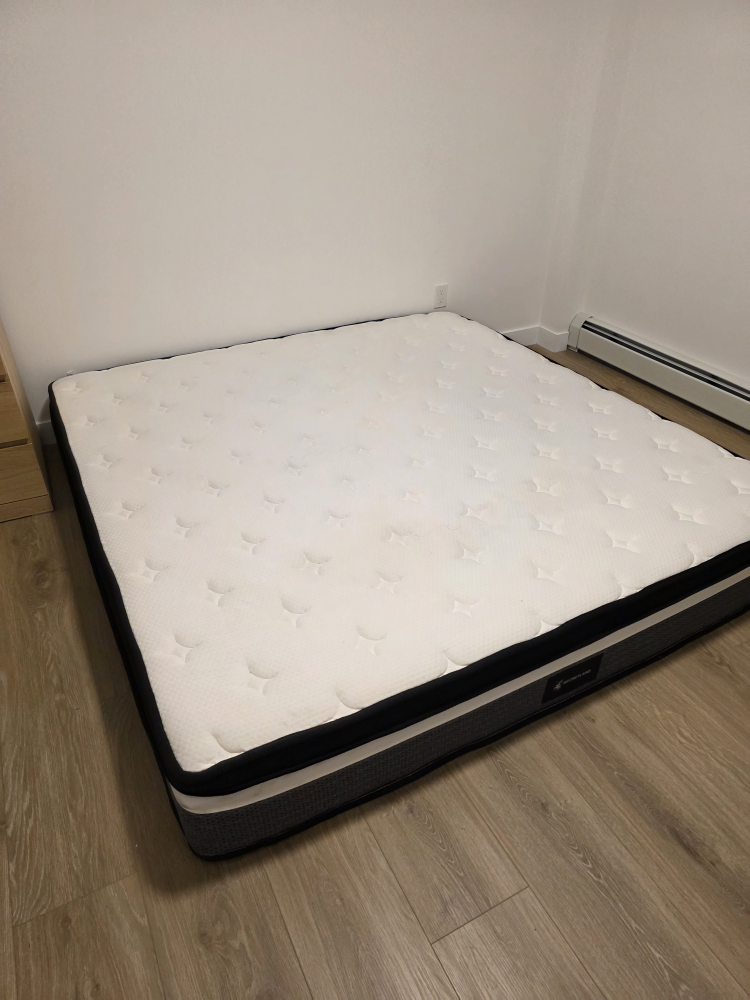 4 month old King Size Mattress