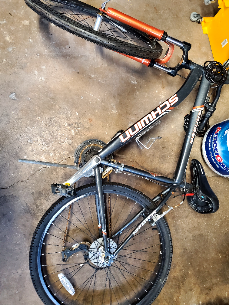 3 Schwinn bikes - photo 3