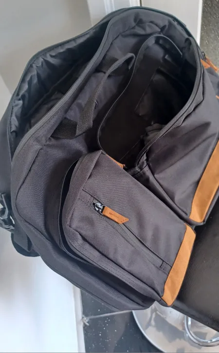 Solo New York Black Convertible Backpack image indicator(5)