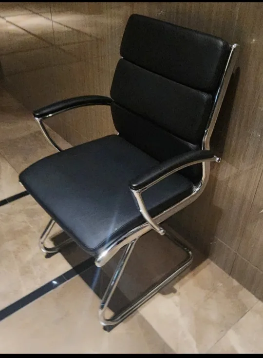 Black Office Chair image indicator(2)