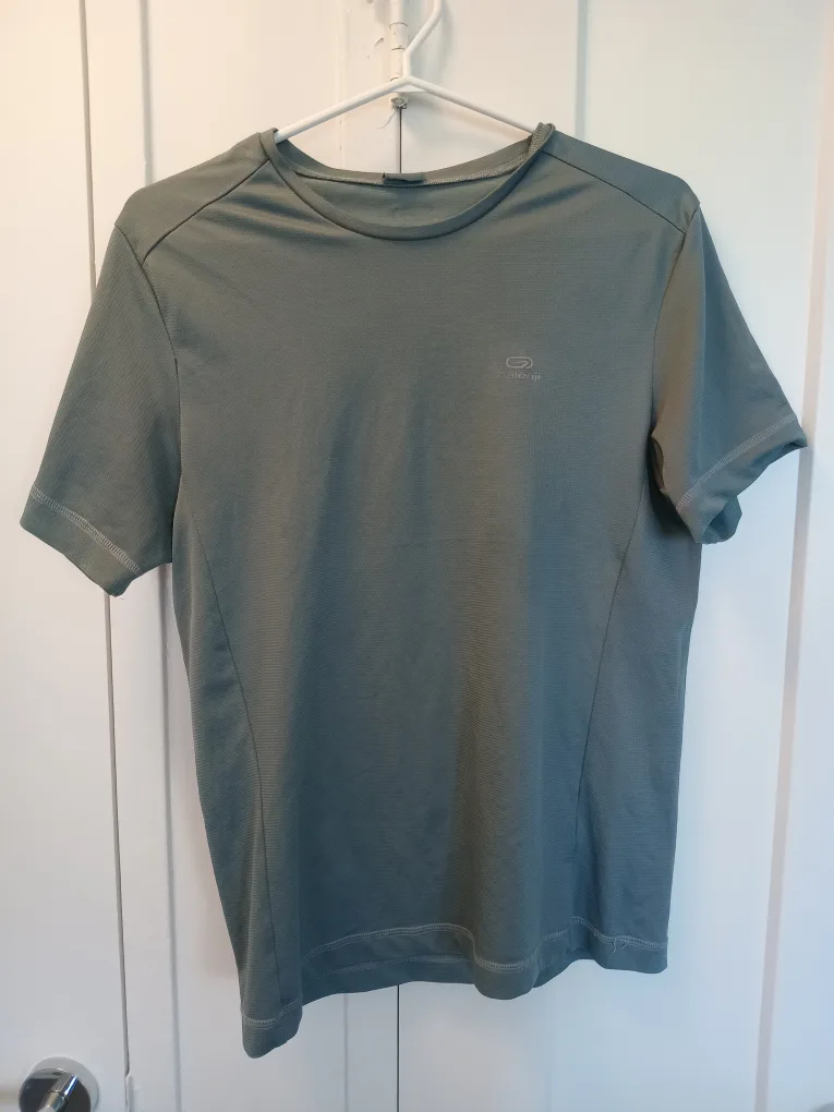Two Kalenji medium T-Shirts for Running, Sports or Atheletes thumbnail