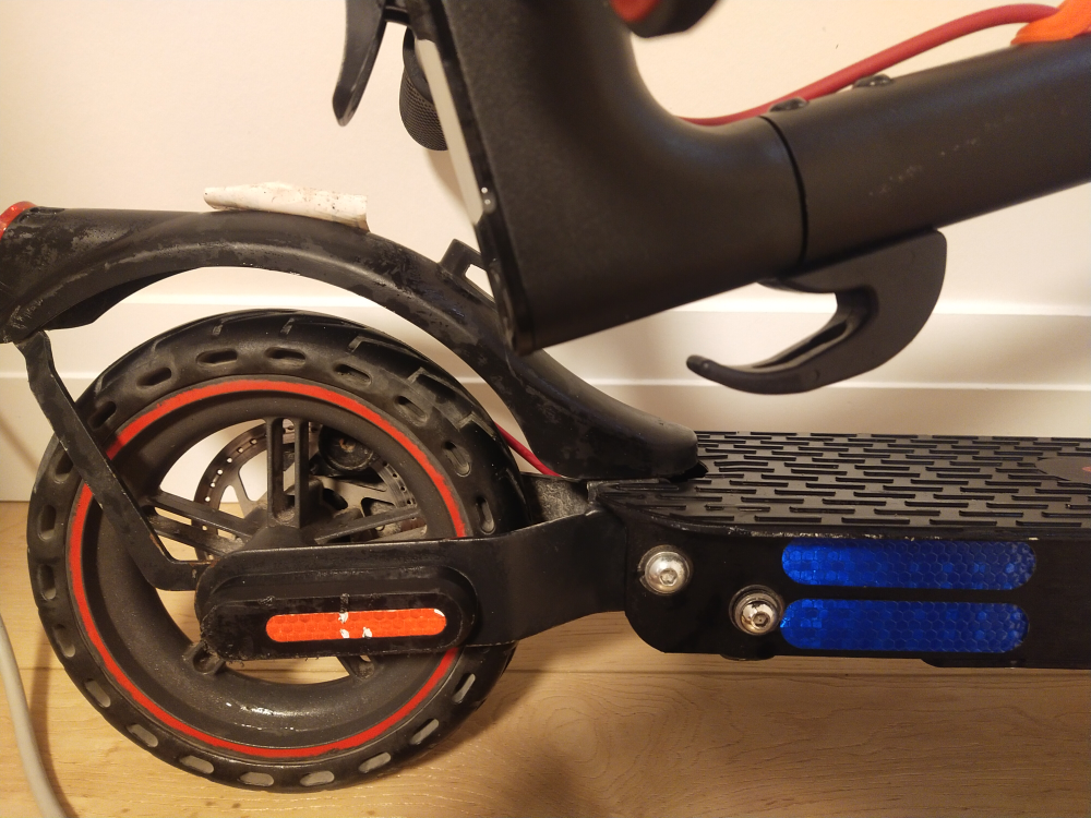 Flyon Wheels Flash 5.0 Electric Scooter