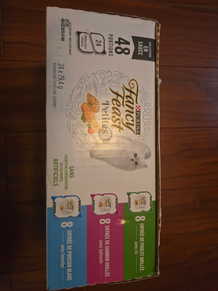 Wet Cat Food Bundle w/BNIB Fancy Feast Petites Variety Pack image indicator(2)