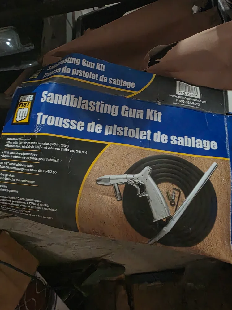 Power Fist Sandblasting Gun Kit thumbnail