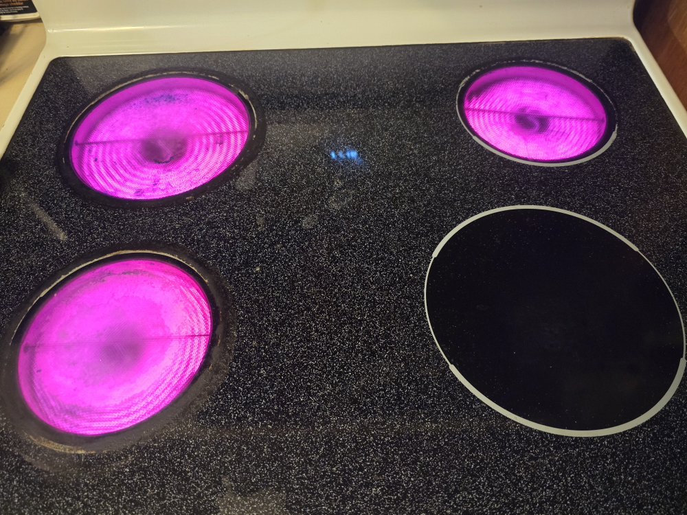 GE Electric Stove/Oven - photo 2