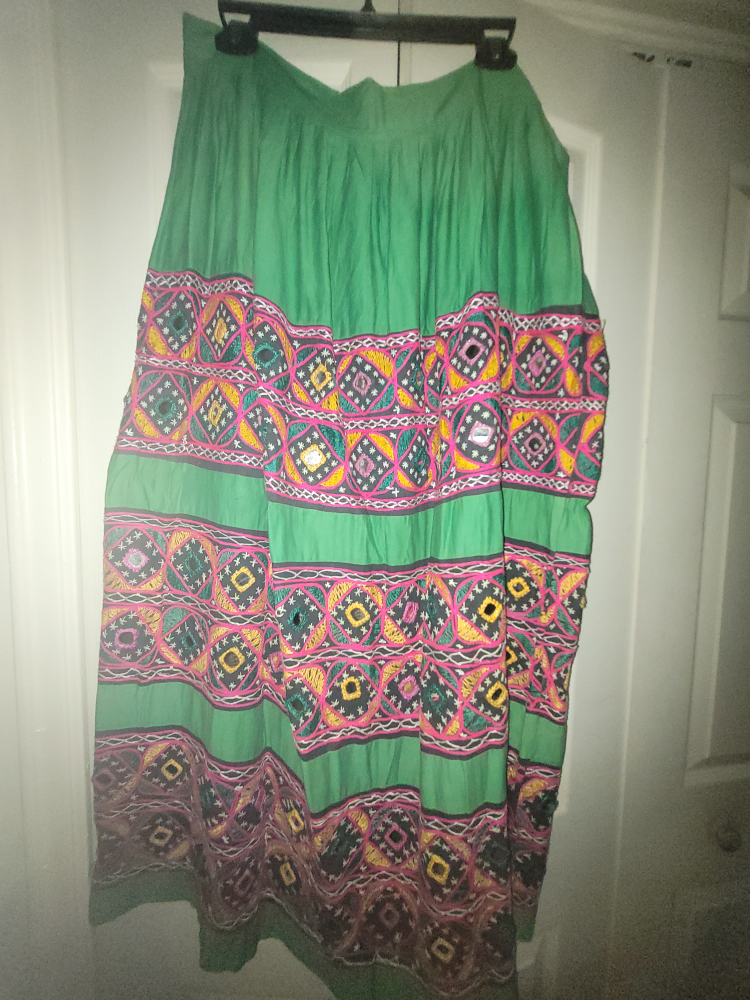 Green Embroidered skirt maxi