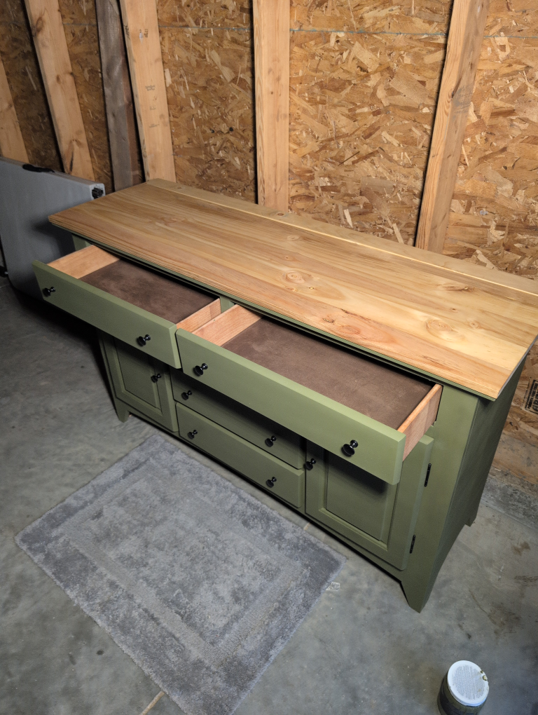 Green Wood Dresser - photo 3