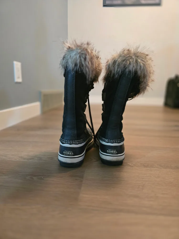 Sorel Women's Joan of Arctic Winter Boots Size 9 image indicator(3)