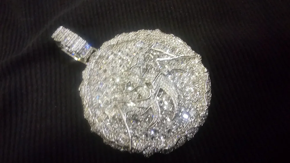 Iced out pendant image indicator(4)
