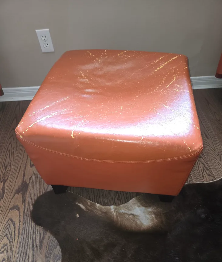 Leather Armchair and Ottoman Set image indicator(6)