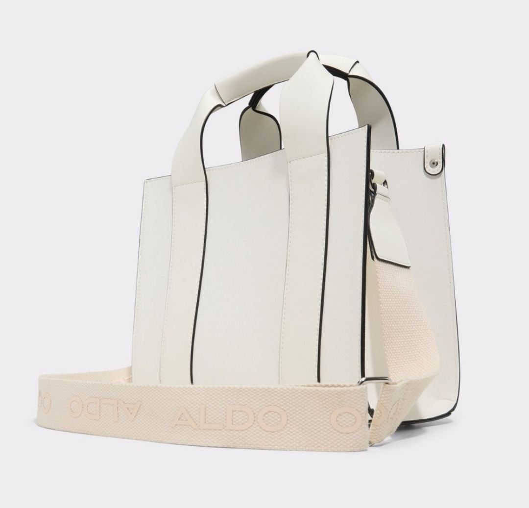 Aldo White Crossbody Bag - Never Used - photo 3