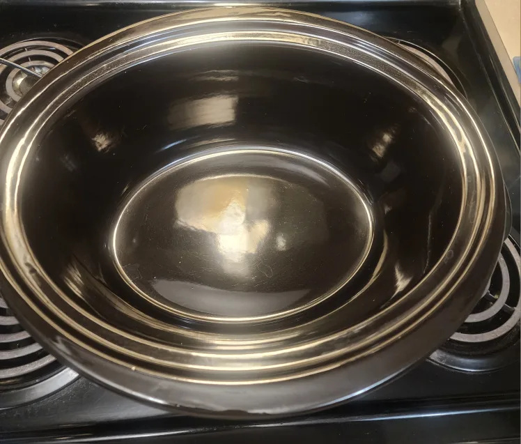 Crock-Pot Slow Cooker 8 Quart and Crock pot cookbook image indicator(3)