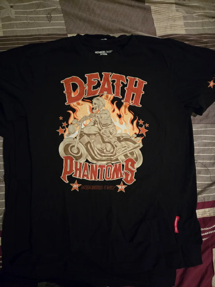 Graphic T-Shirts (Part 1 of 2) image indicator(2)