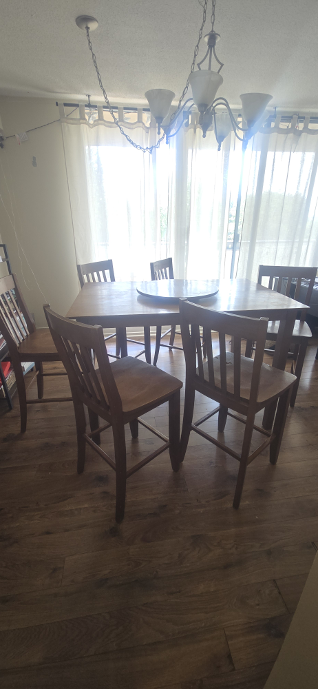8 high  chairs, high table with built in leaf - photo 4