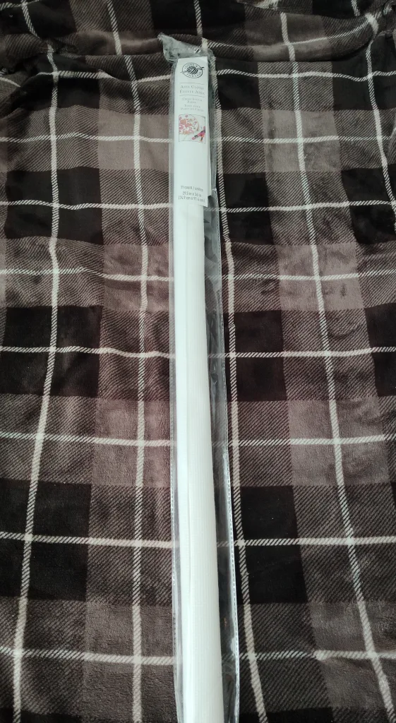 Loops and Thread Aida Cloth (11 Count) image indicator(2)