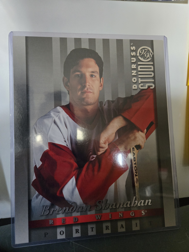 Brendan Shanahan 1997 Donruss Studio Hockey Card