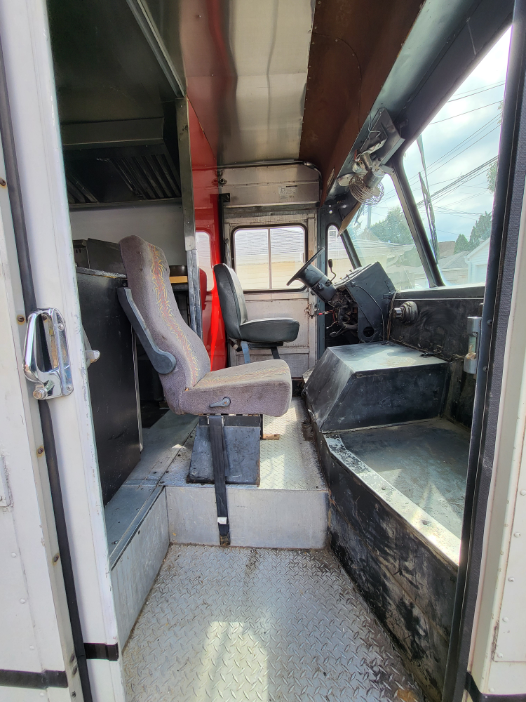 Food Truck - 93 Ford Econoline - photo 4