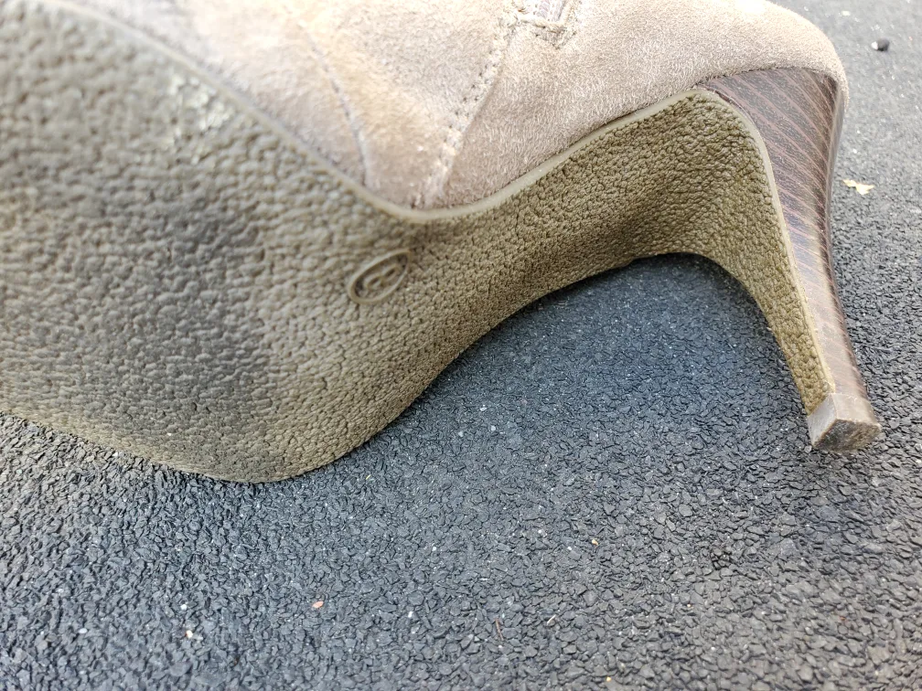 Alfred Sung Pure suede bow high heel ankle boots image indicator(8)