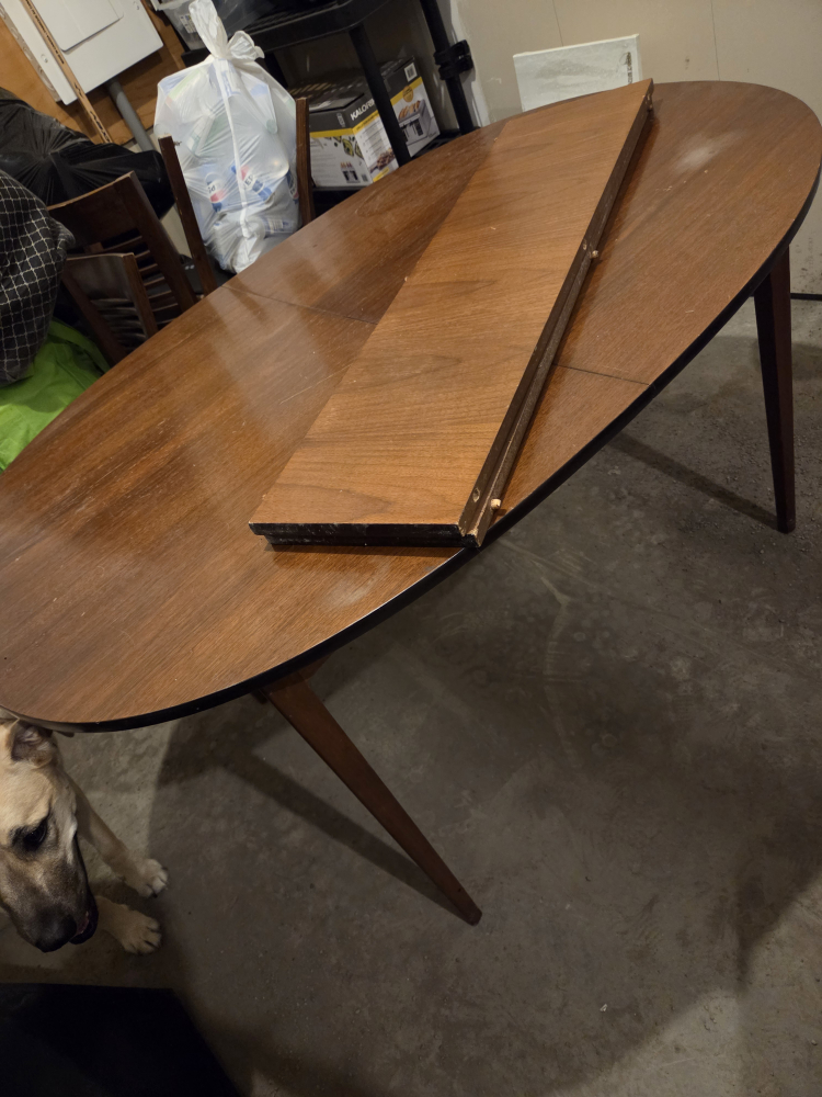 Dining Table and 4 Chairs - Wood - photo 2