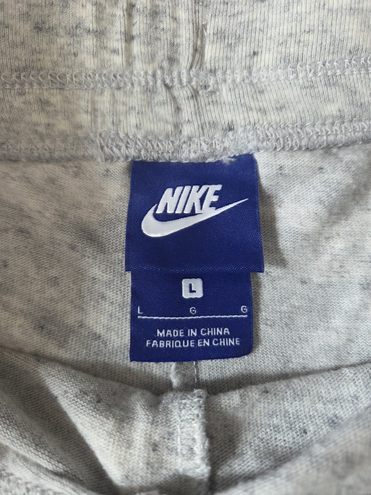 Nike Camo Joggers - Size L - photo 3