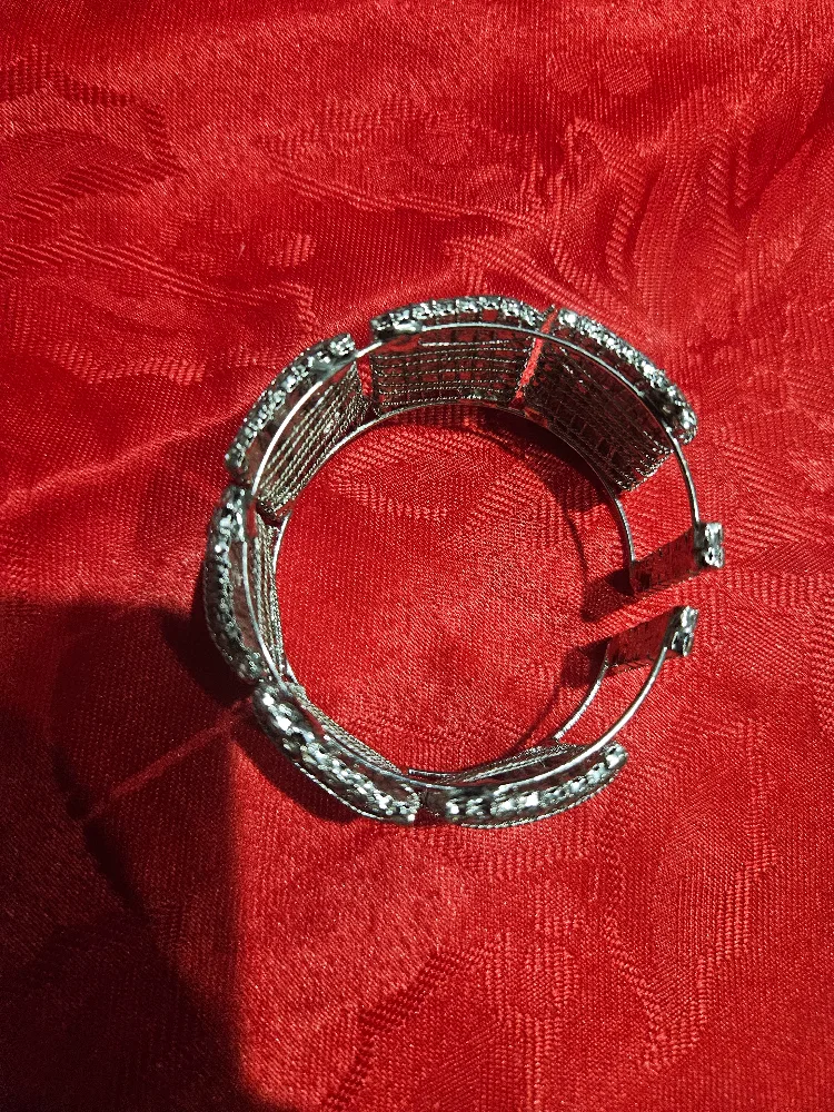 Rhinestone Cuff Bracelet image indicator(2)