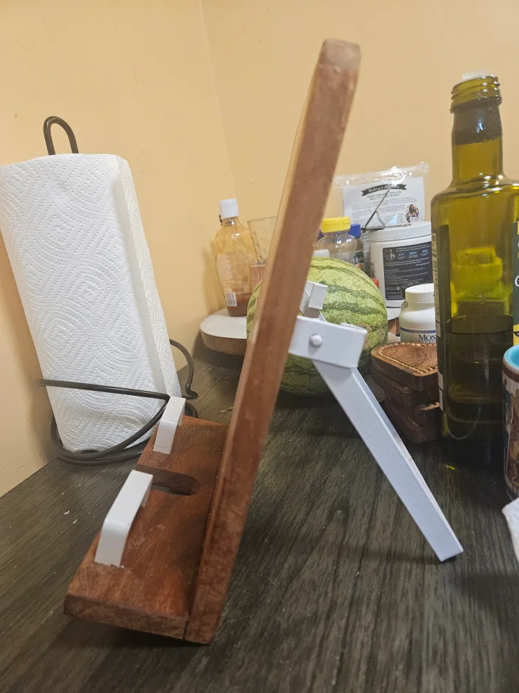 Wooden Cookbook/Tablet Stand image indicator(3)