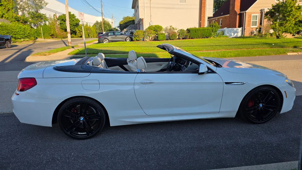 BMW 640i Convertible - White image indicator(3)