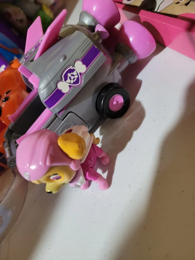 Paw Patrol Skye Figure & Vehicle thumbnail