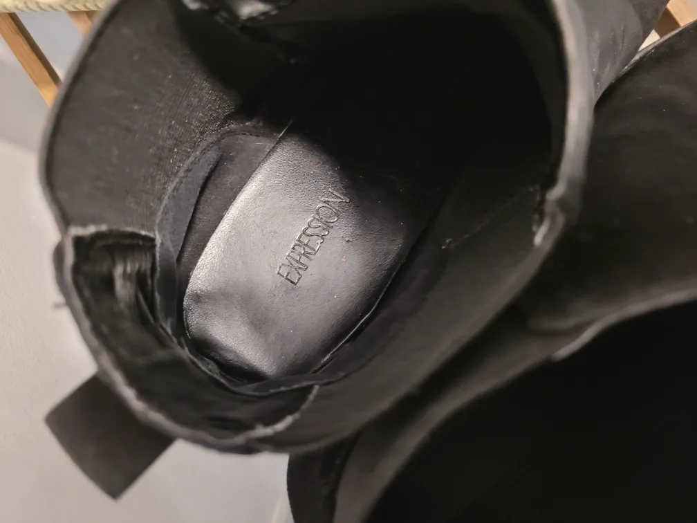 Black Ankle Boots - Expression (The Bay) image indicator(7)