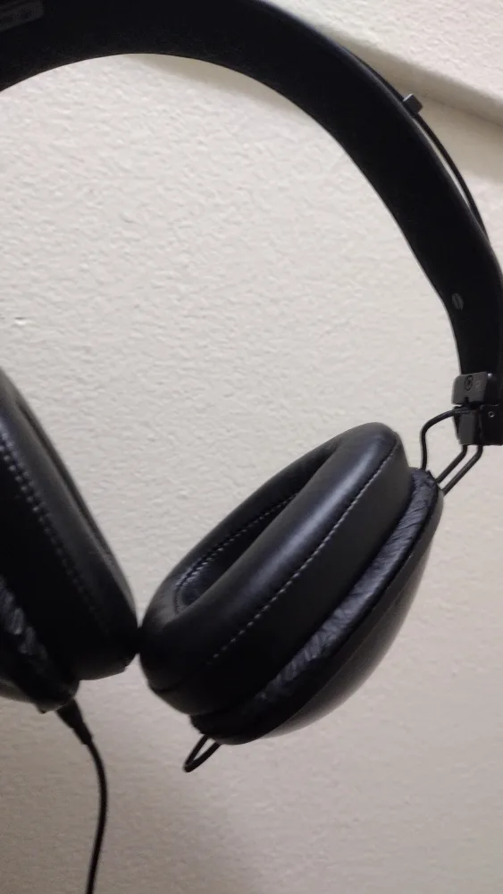 Black Headphones thumbnail