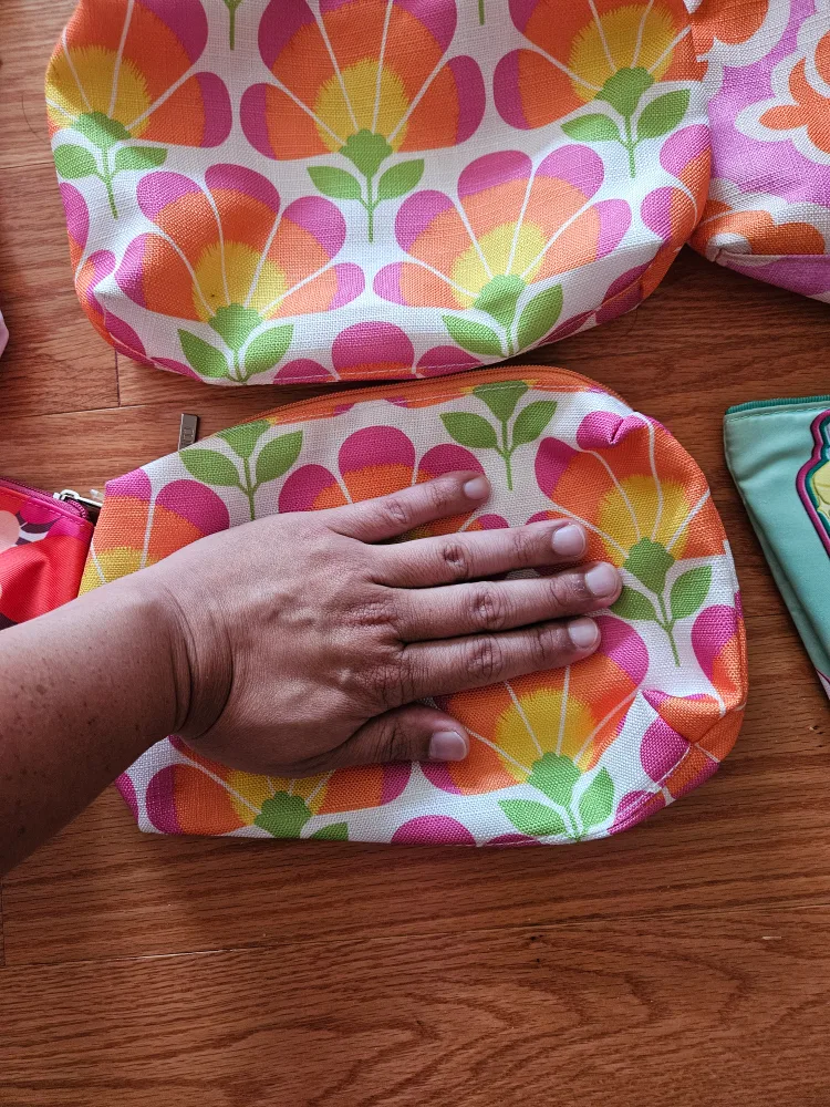 Clinique makeup bags toiletries image indicator(3)