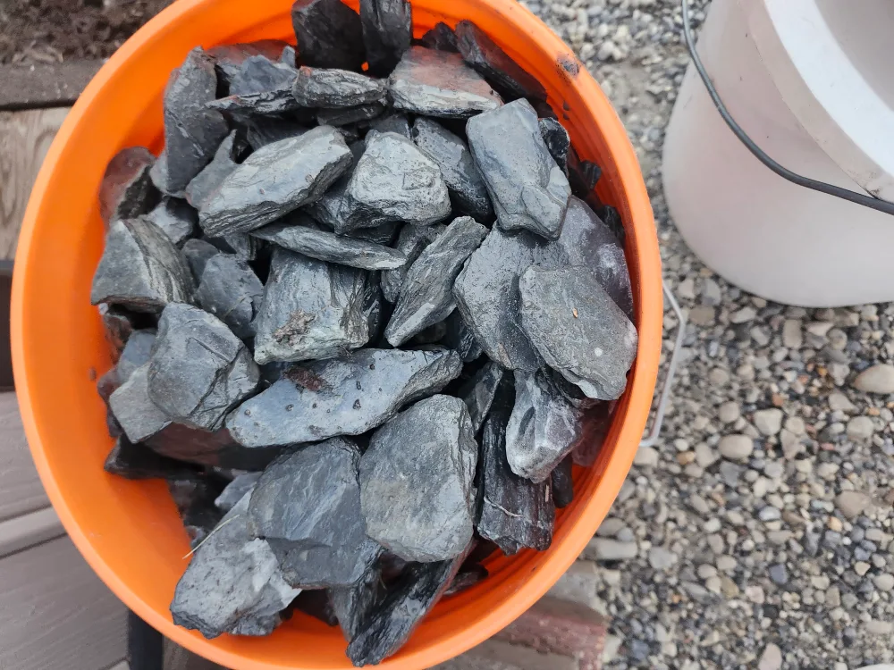 Decorative Black Slate Landscaping Rocks image indicator(3)