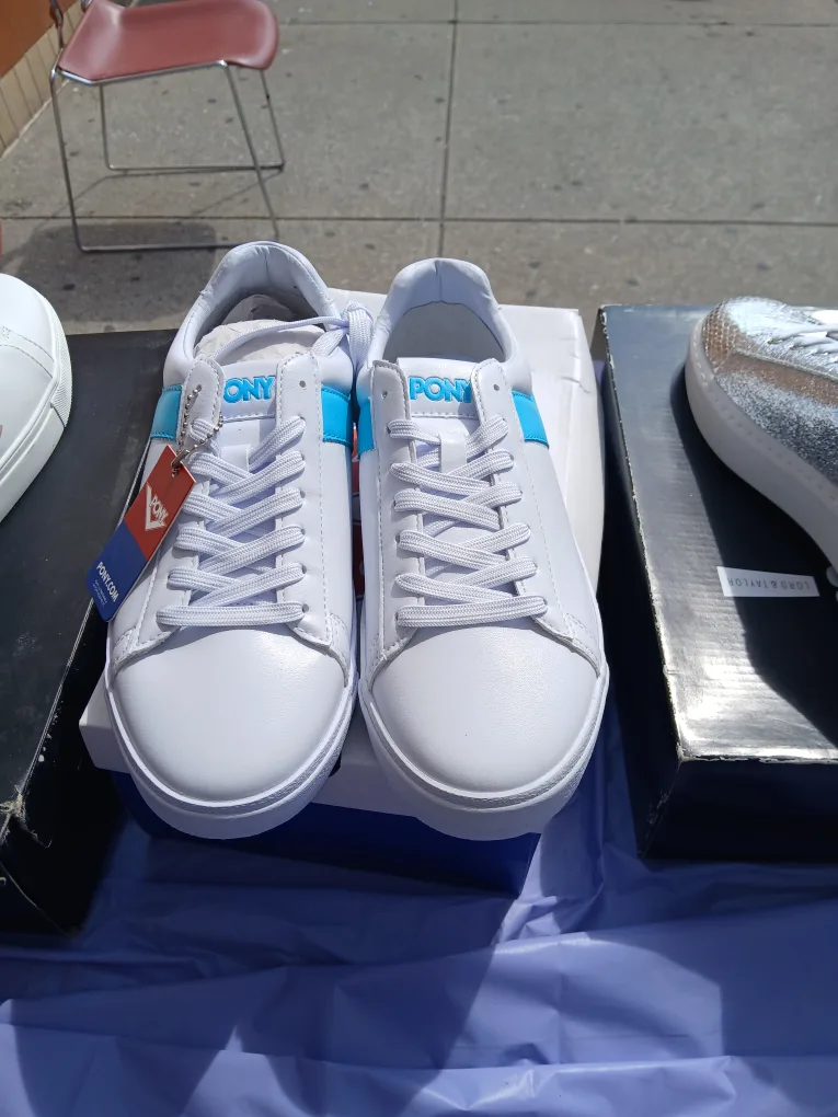 New Pony Women's Top Star White/Blue Sneakers 8.5 image indicator(2)