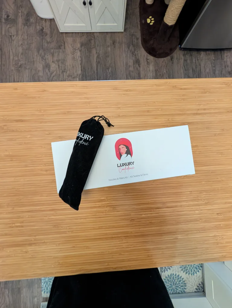 Luxury Confidence Pore Cleaner & Nozzles & Filters Kit image indicator(6)