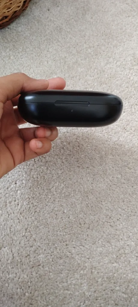 Wireless Earbuds with Charging Case - Black image indicator(5)